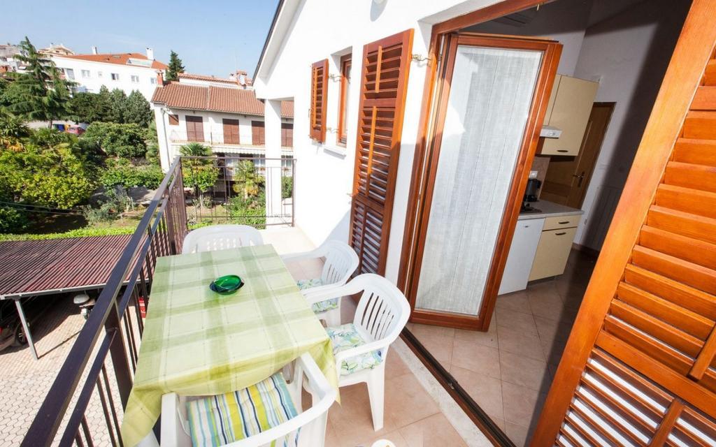 Apartments Hrvatin Ровінь Екстер'єр фото